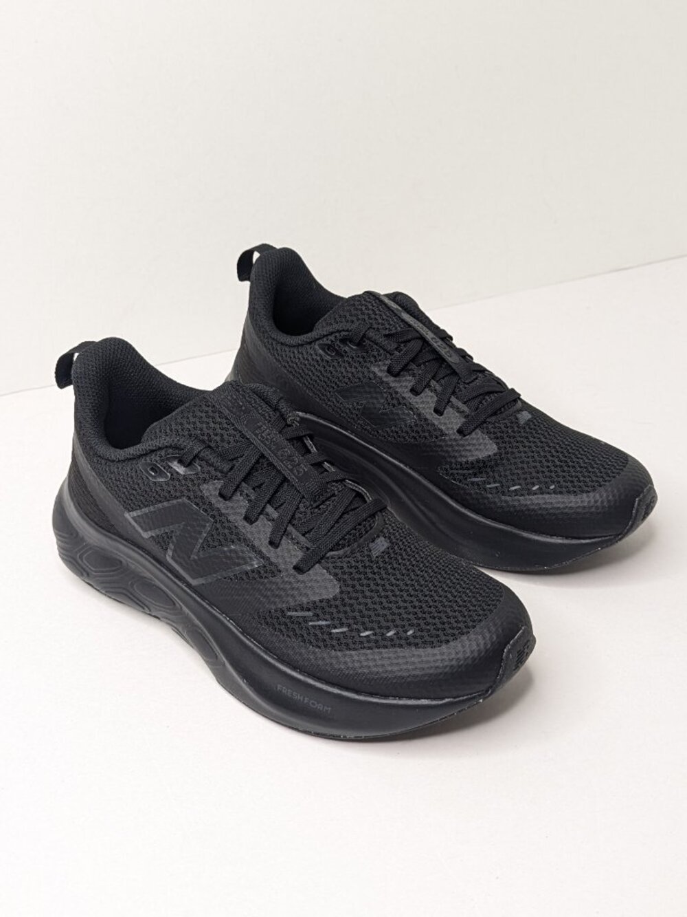 New Balance Fresh Foam 625 Athletic Sneakers Black Big Kids 4